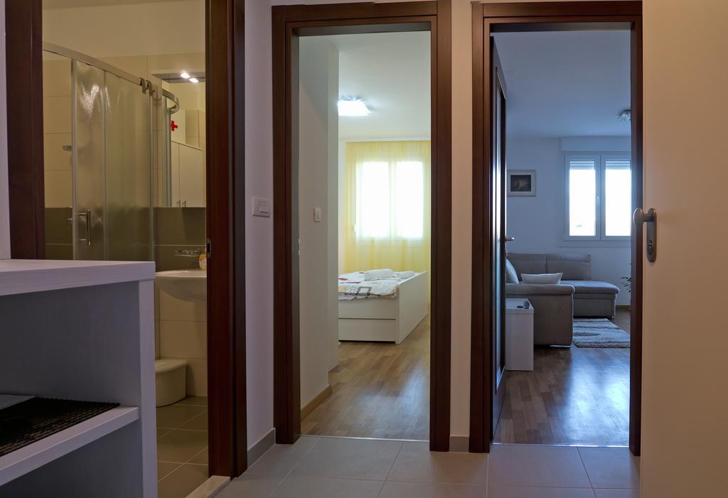 Apartment Roska Split Room photo