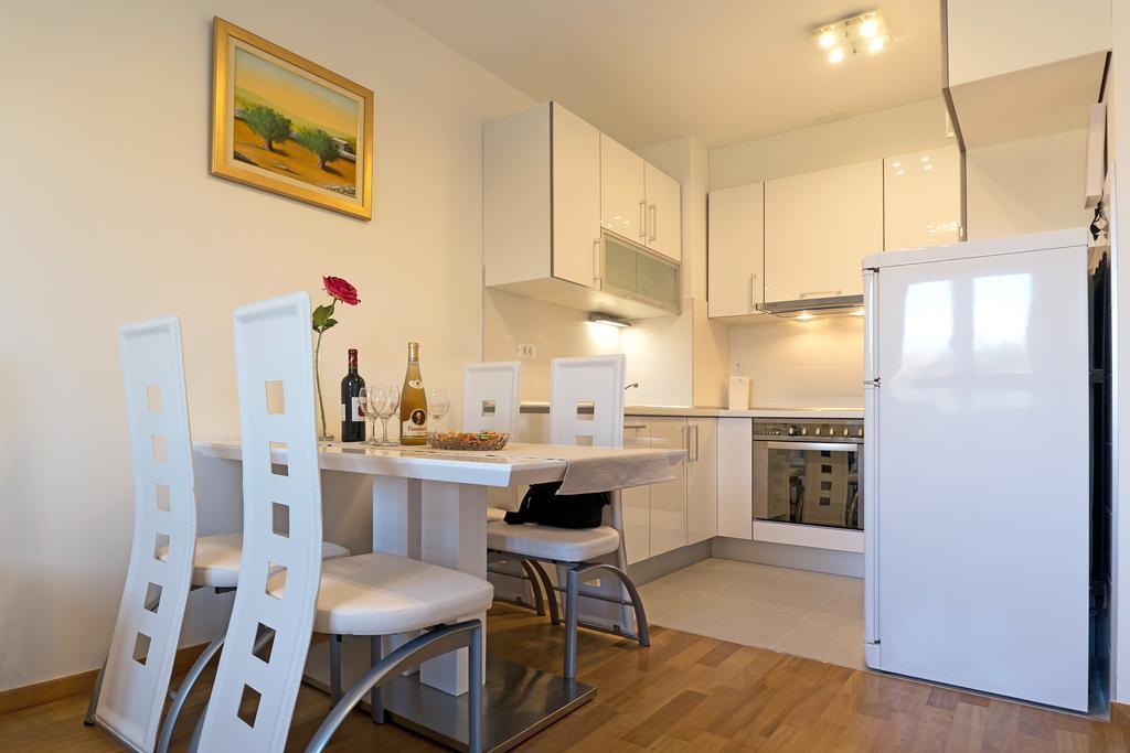 Apartment Roska Split Room photo